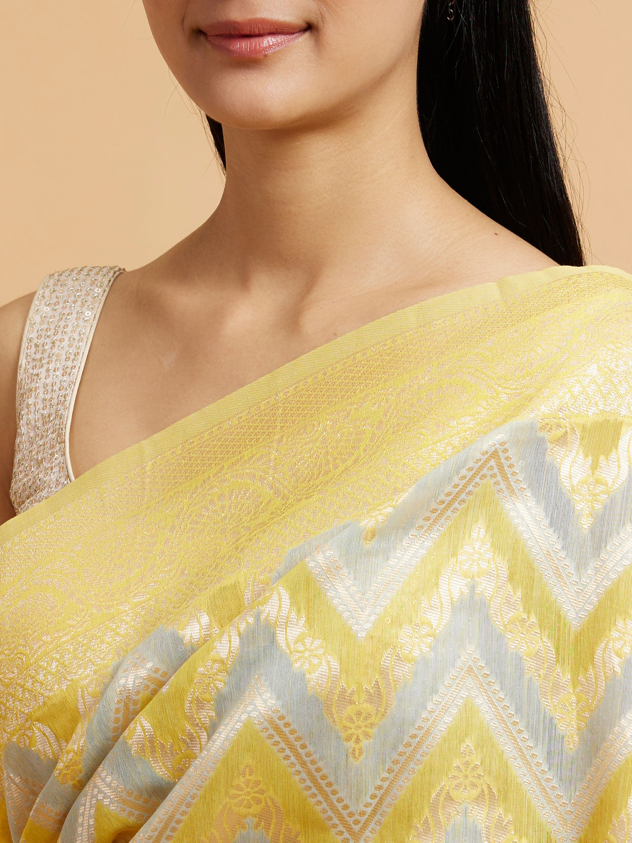 Mohey Women Sunshine Yellow Chevron Patterned Saree with Intricate Borders