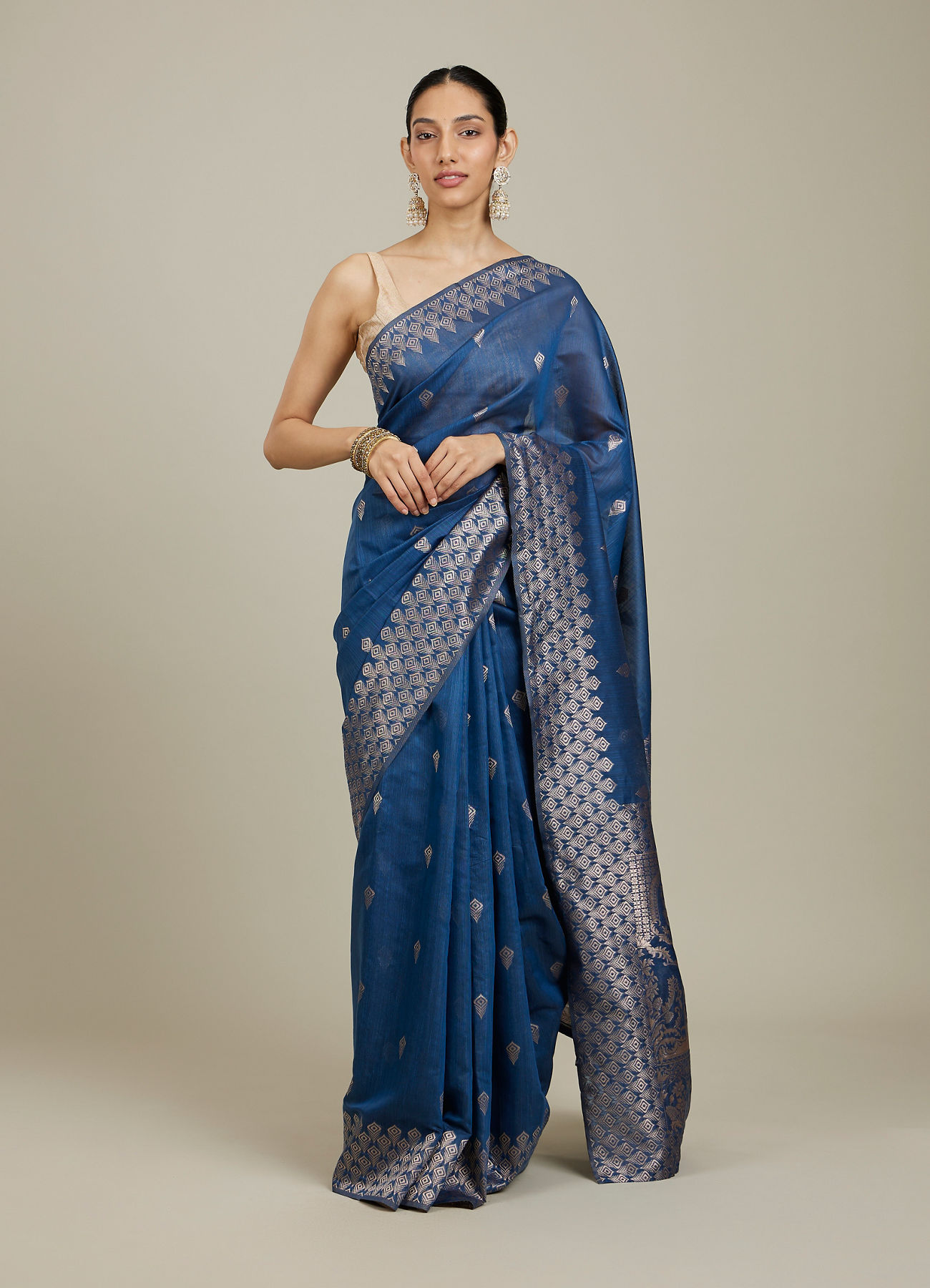 Mohey Women Indigo Blue Saree with Geometric Motifs and Floral Motifs on Border