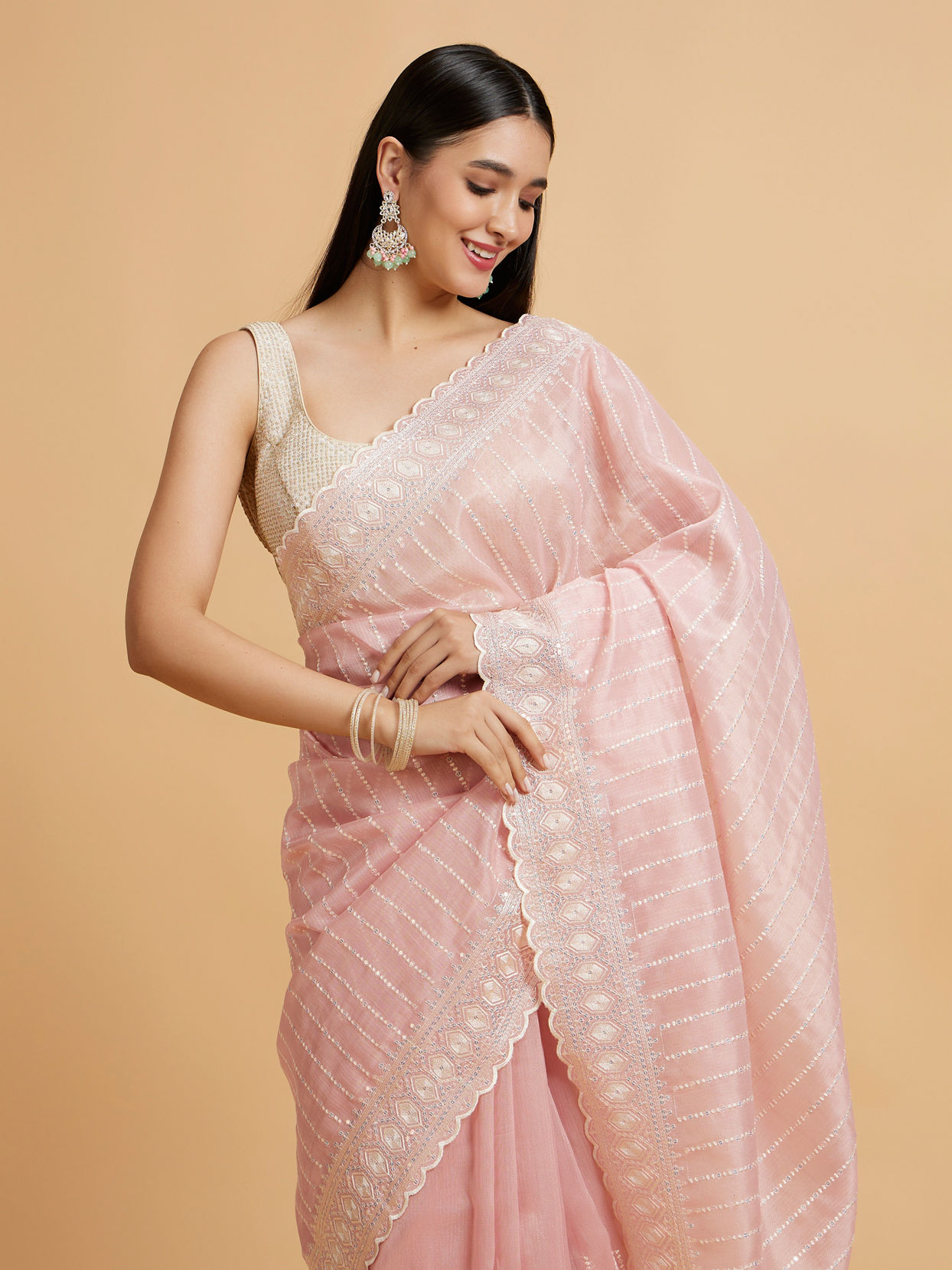 Mohey Women Pink Elegance Saree image number 1