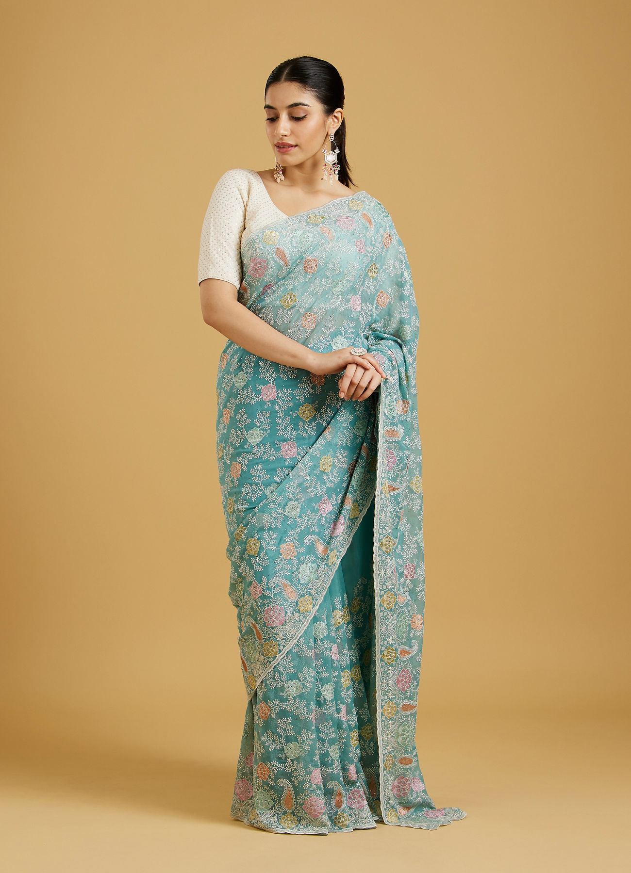 Mohey Women Chic Light Blue Organza Saree