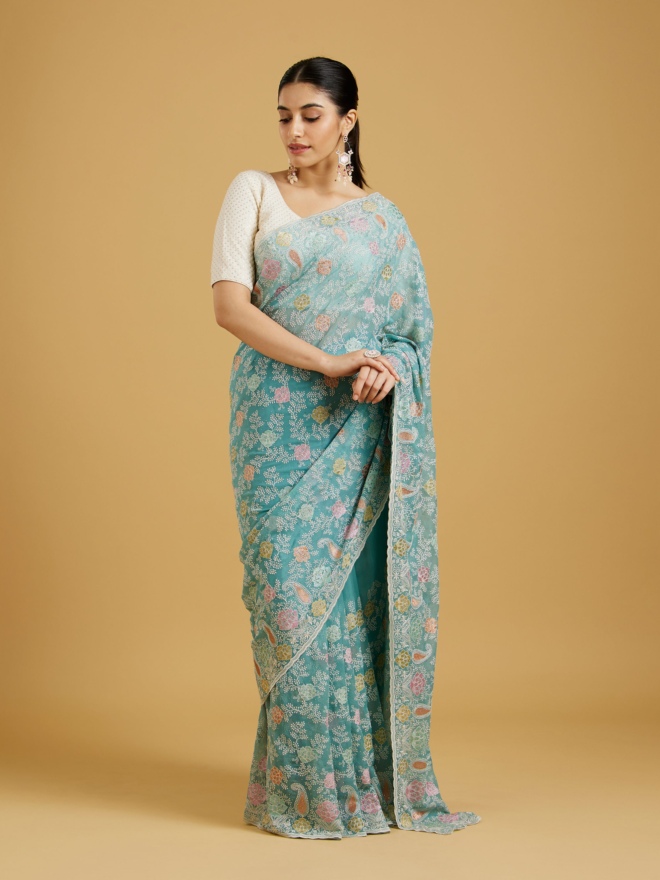Mohey Women Chic Light Blue Organza Saree