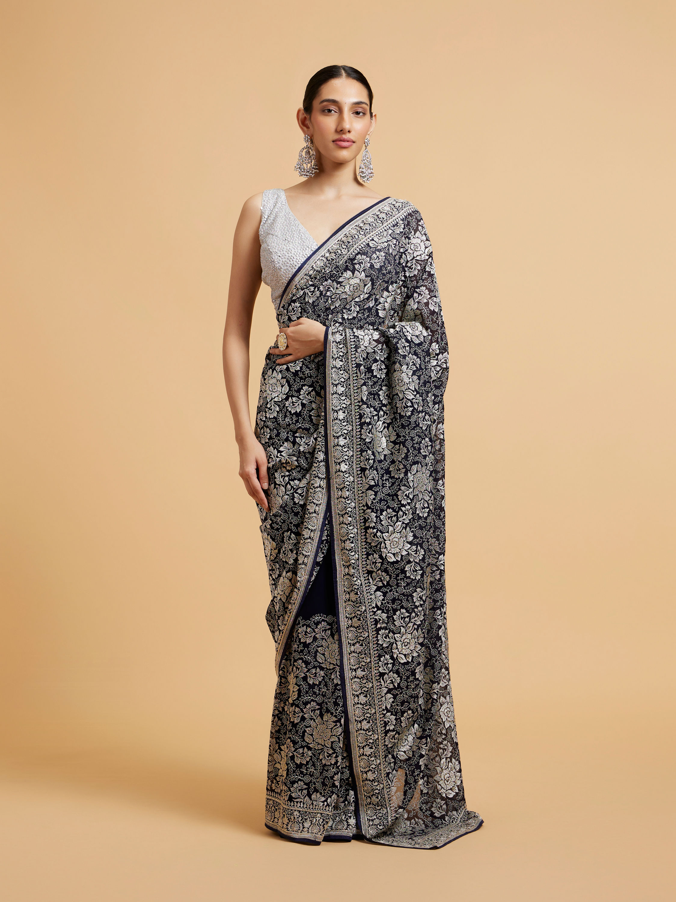 Mohey Women Indigo Blue Floral Patterned Saree with Sequin Work