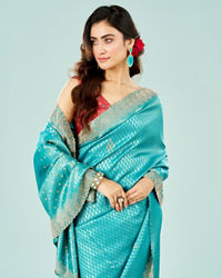 Mohey Women Regal Rama Green Saree