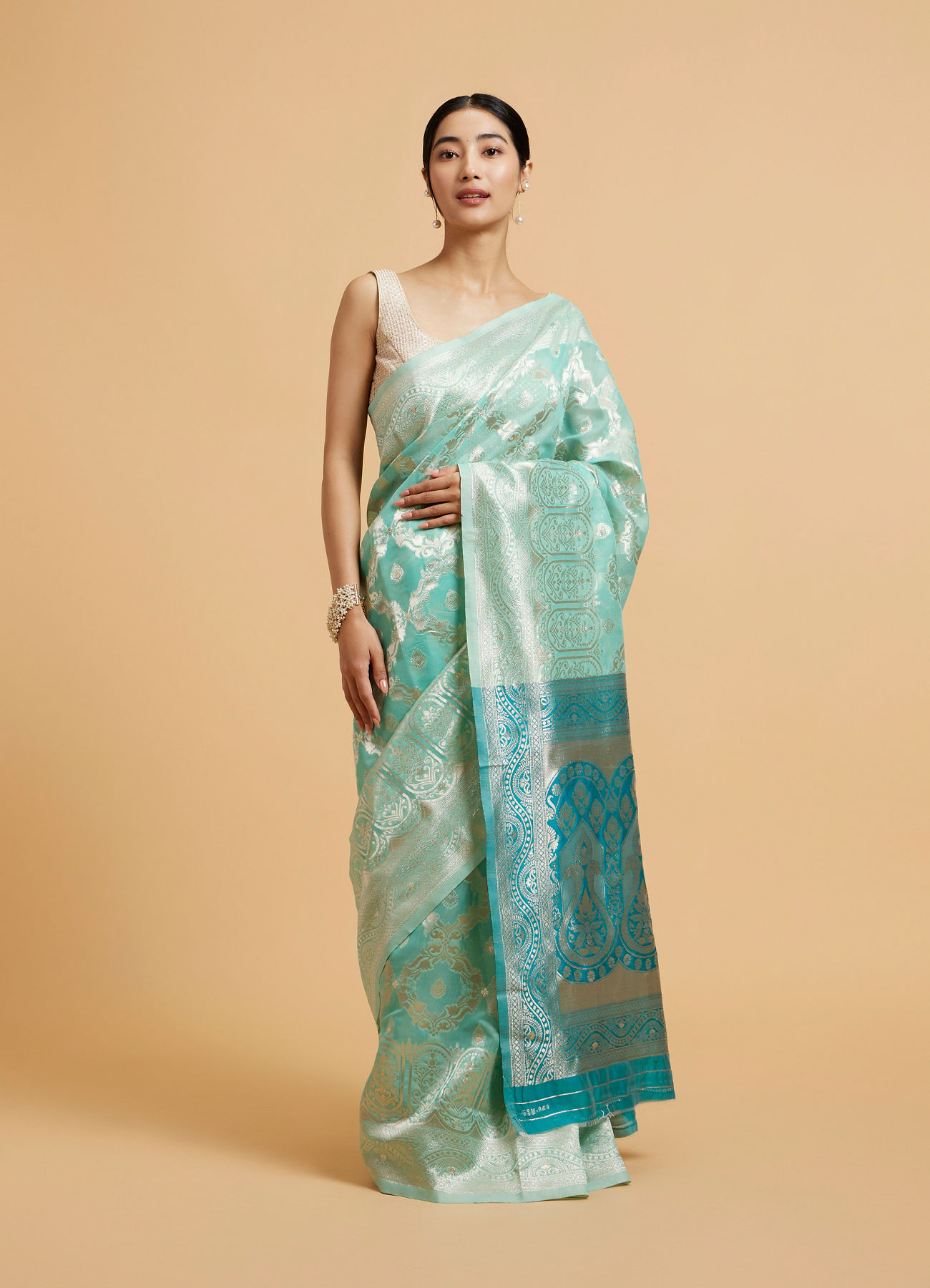 Mohey Women Emerald Elegance Saree