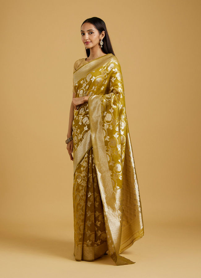 Mohey Women Mehandi Green Bel Buti Patterned Saree with Intricate Border