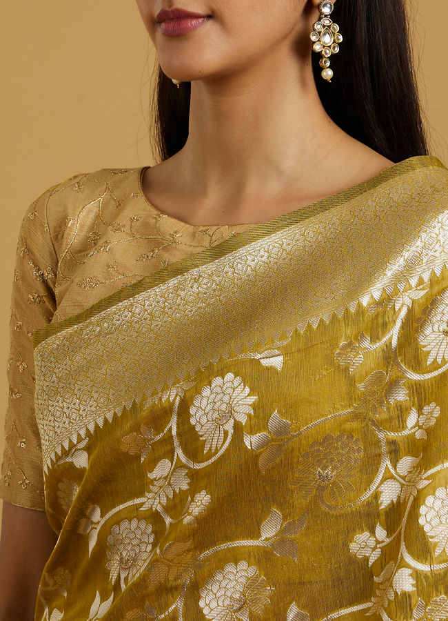 Mohey Women Mehandi Green Bel Buti Patterned Saree with Intricate Border