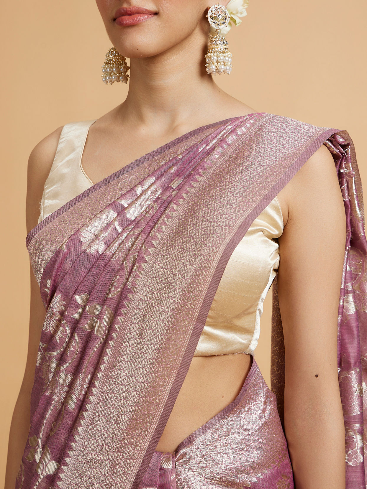 Mohey Women Purple Elegance Saree