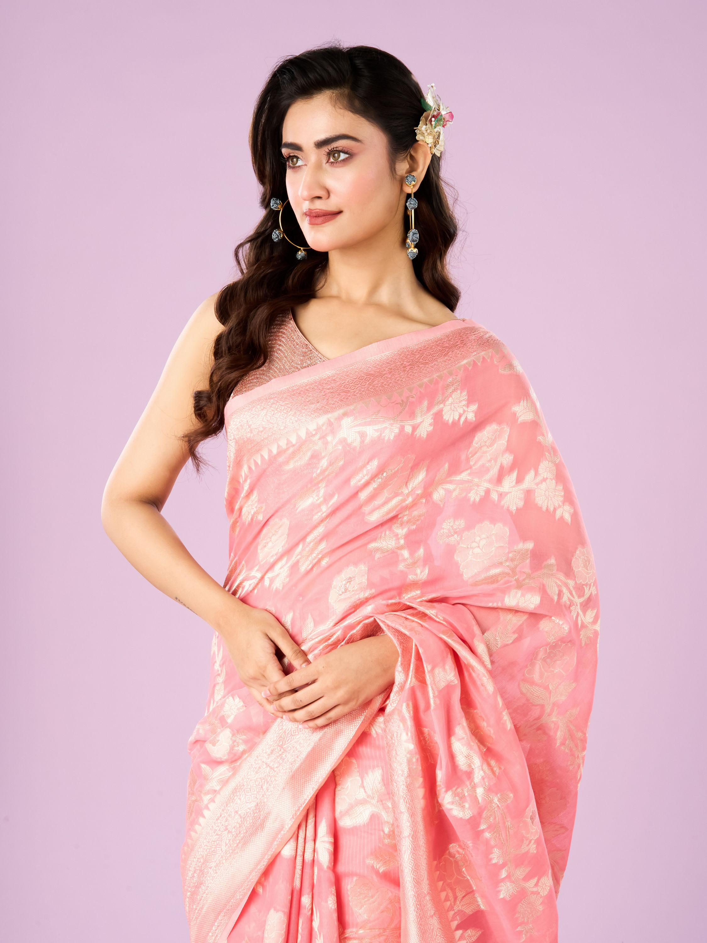 Mohey Women Pink Festive Elegance Saree