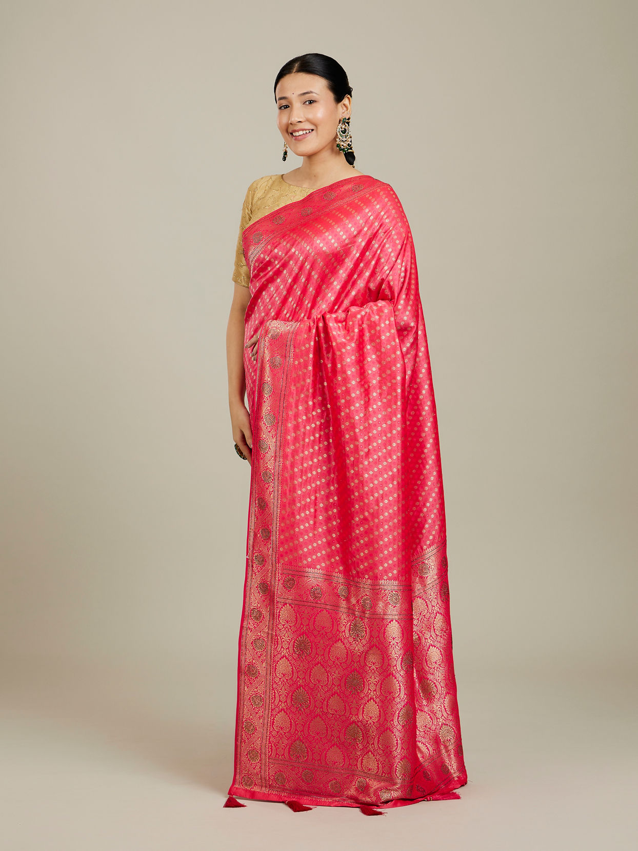 Mohey Women Pink Festive Charm Saree