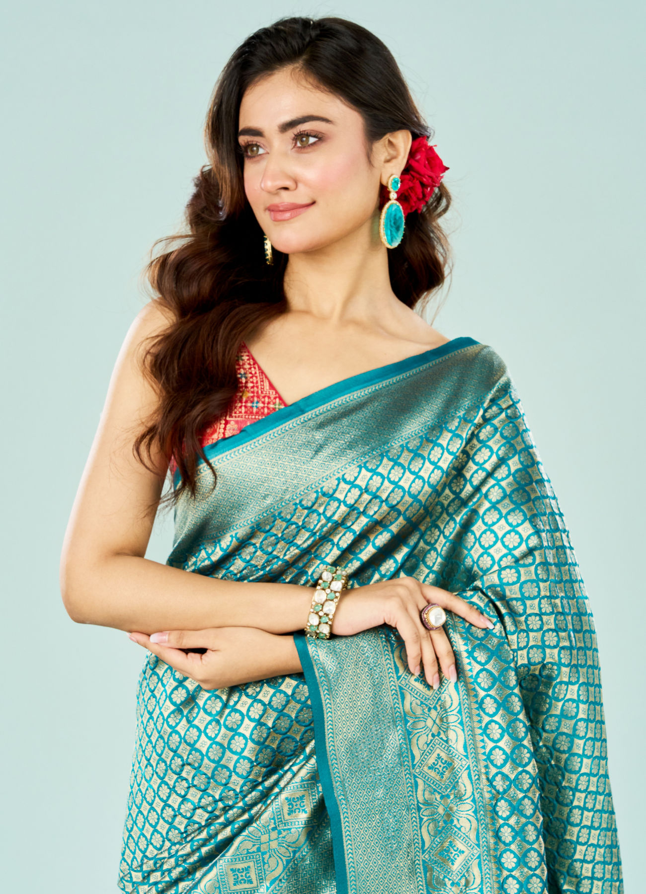 Mohey Women Emerald Dream Art Silk Saree