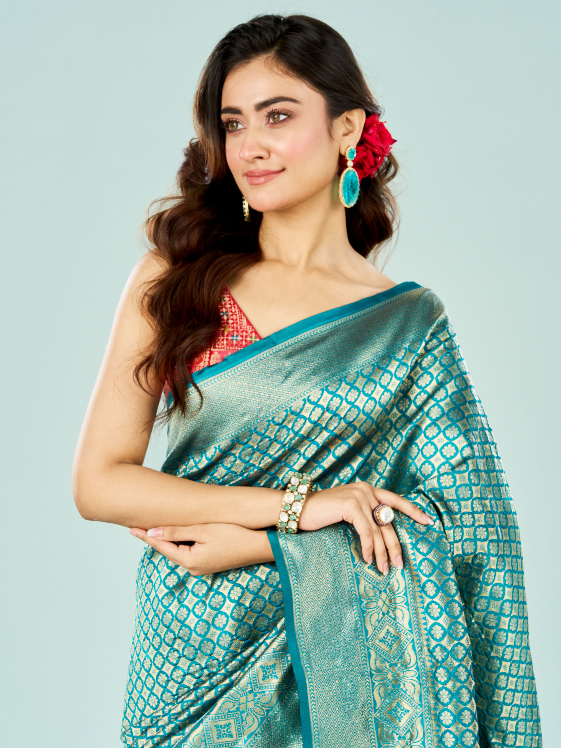 Mohey Women Emerald Dream Art Silk Saree