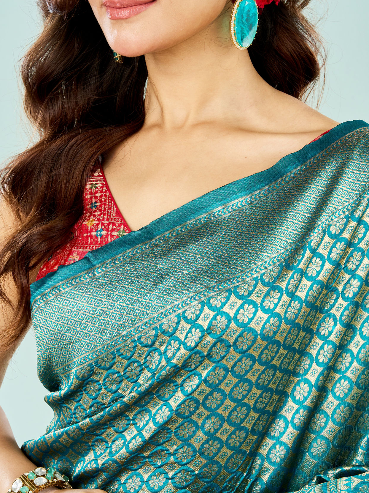 Mohey Women Emerald Dream Art Silk Saree