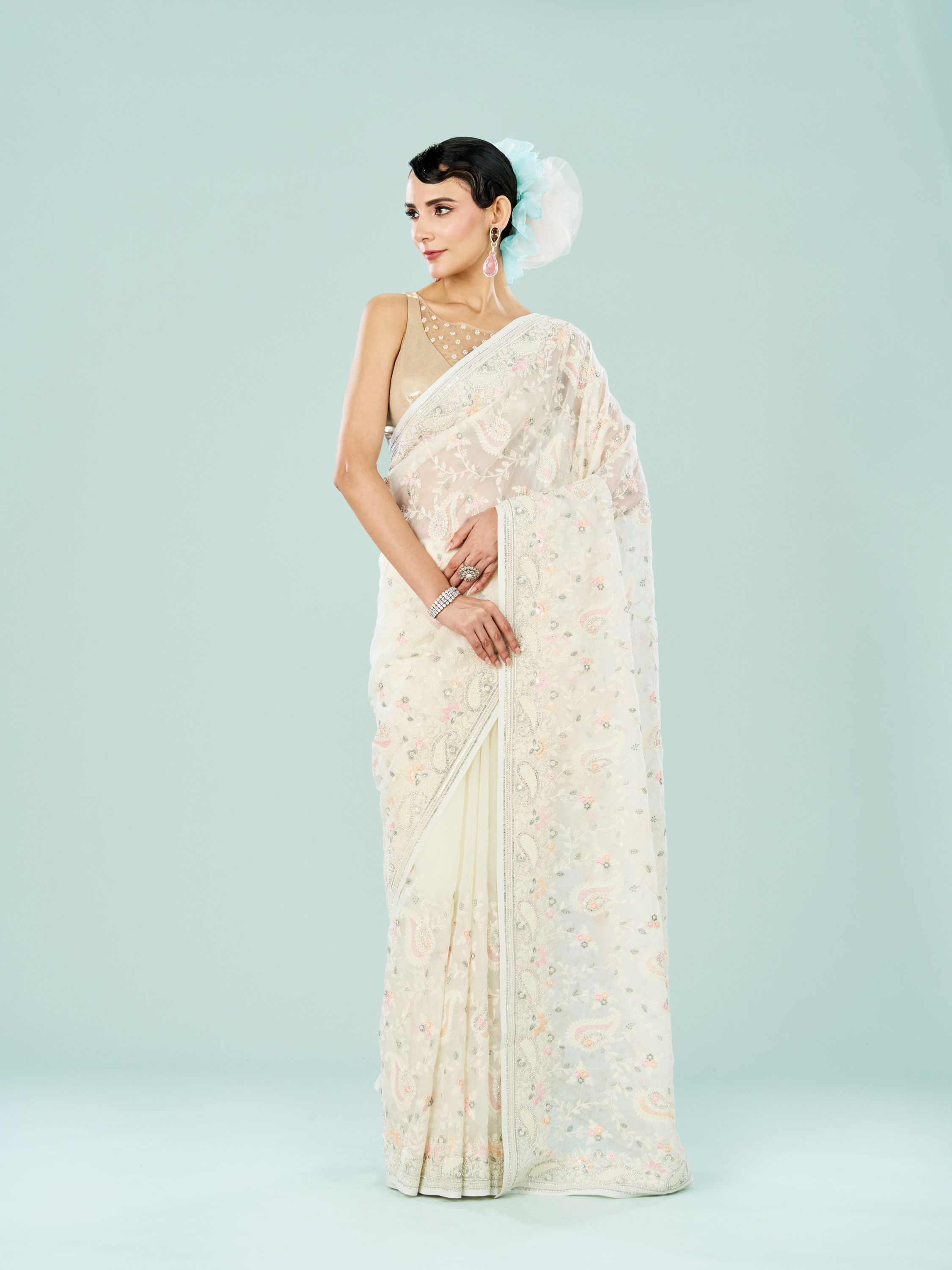 Mohey Women Elegant Cream Organza Saree