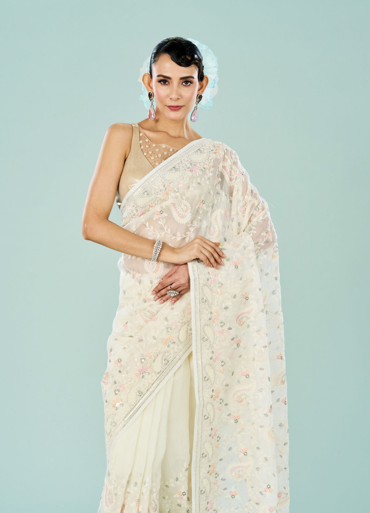 Mohey Women Elegant Cream Organza Saree