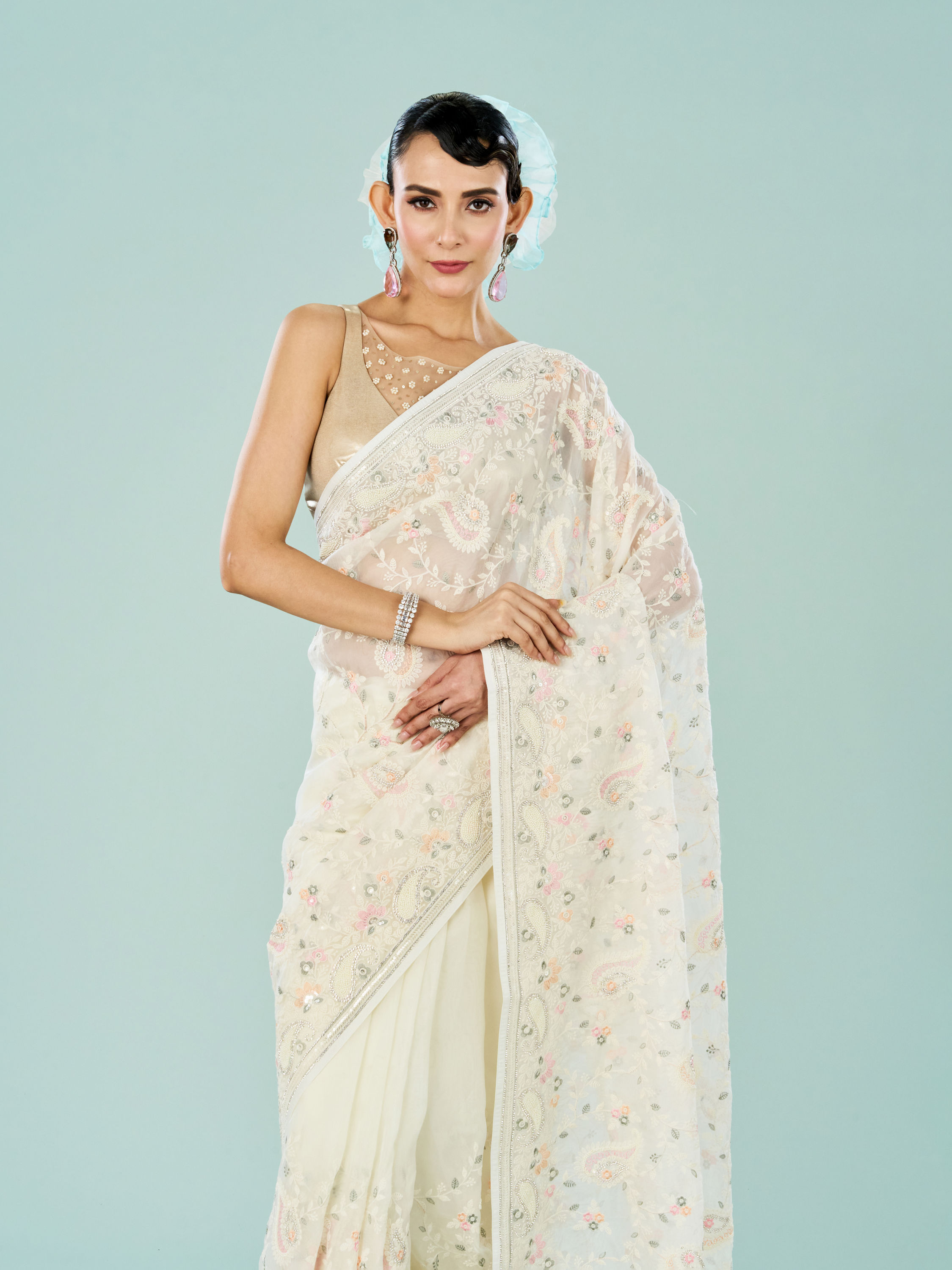 Mohey Women Elegant Cream Organza Saree