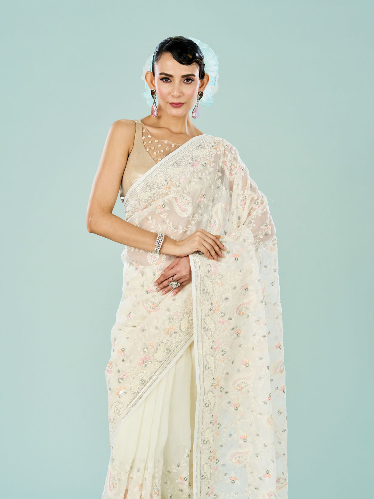 Mohey Women Elegant Cream Organza Saree