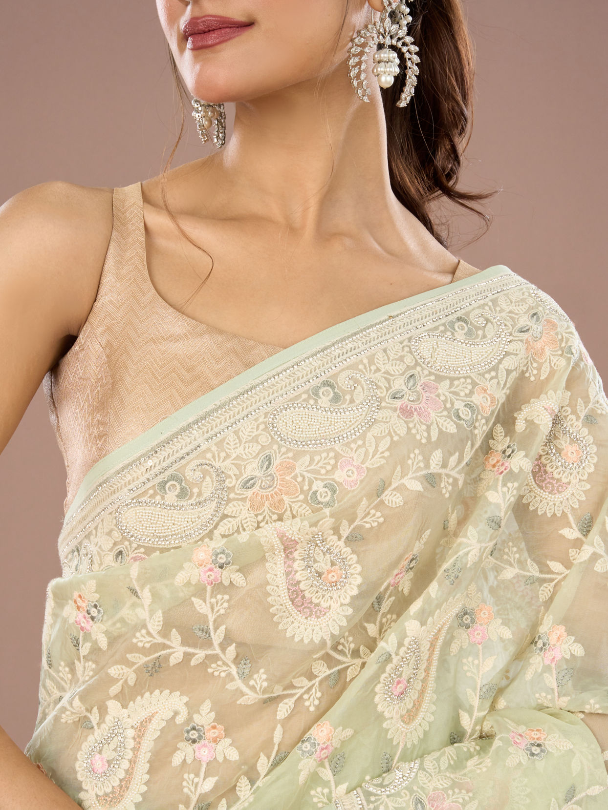 Mohey Women Enchanting Pista Green Saree