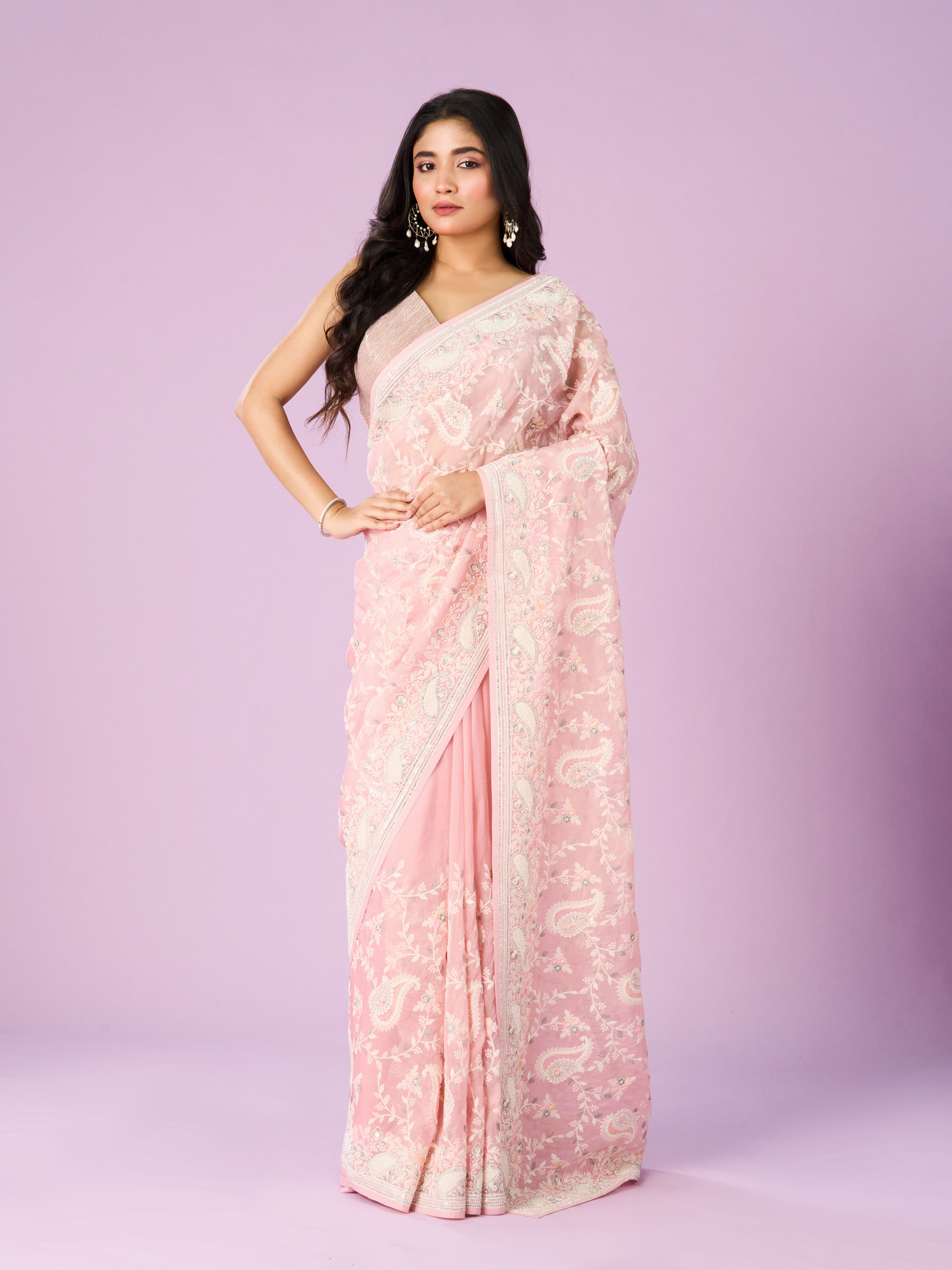 Mohey Women Enchanting Pink Organza Saree