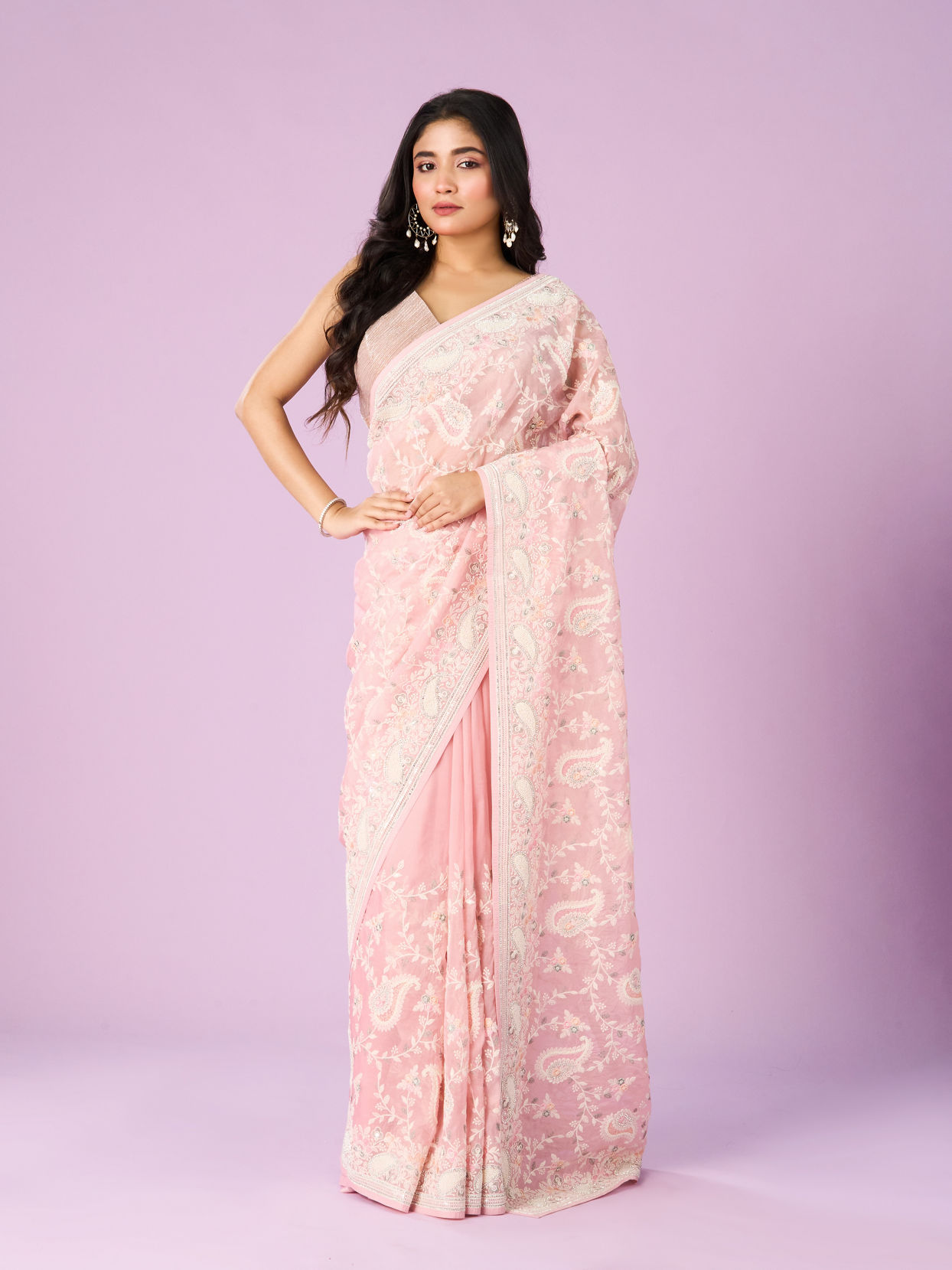 Mohey Women Enchanting Pink Organza Saree