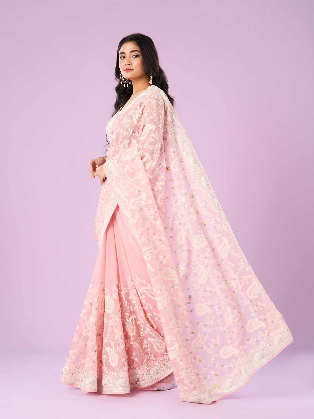 Mohey Women Enchanting Pink Organza Saree