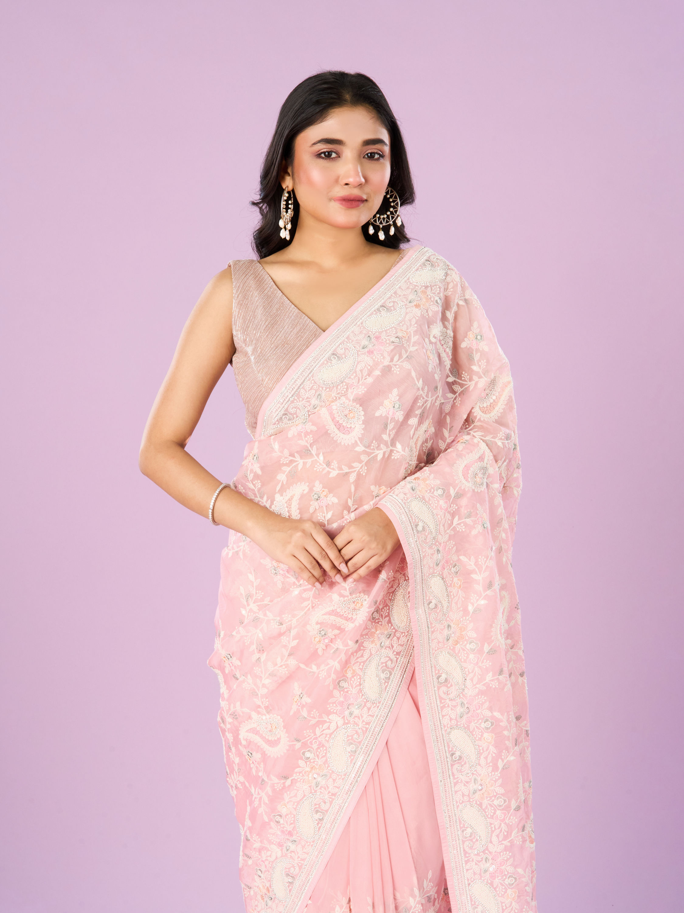 Mohey Women Enchanting Pink Organza Saree