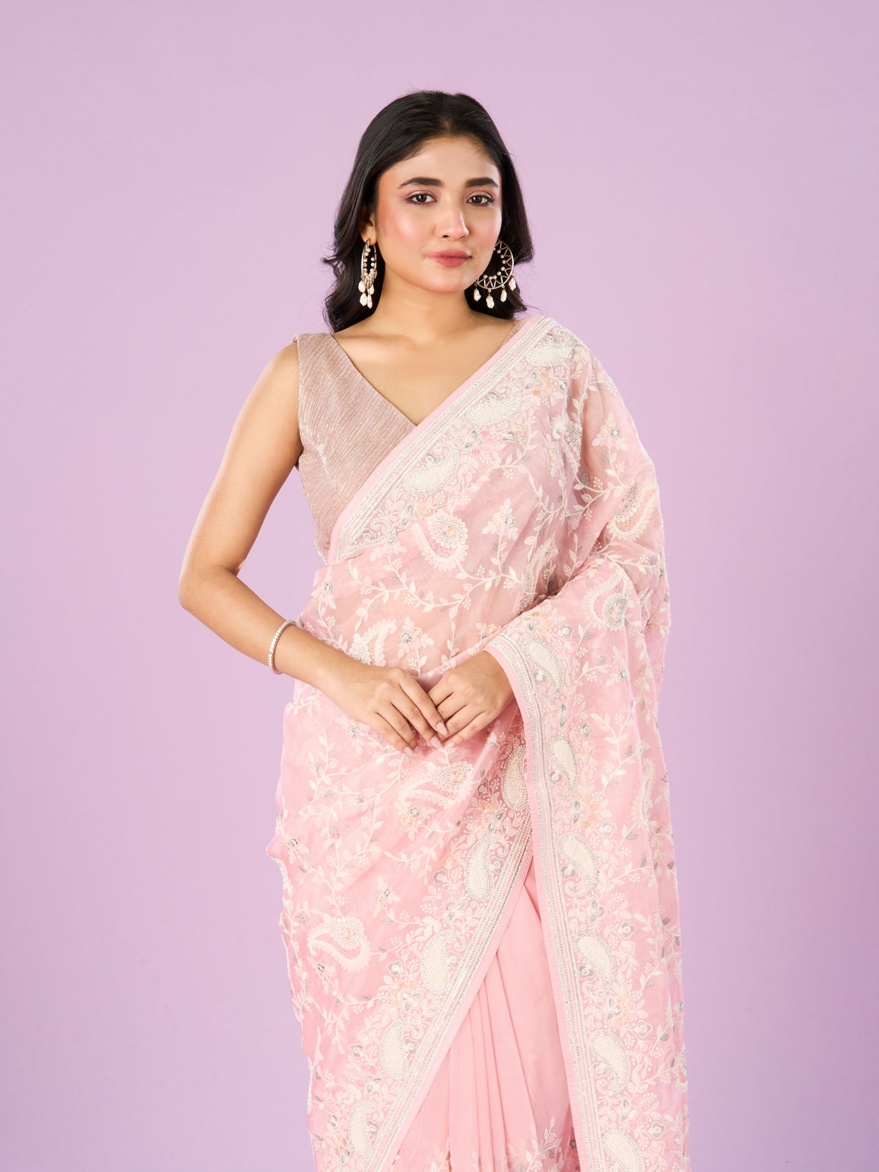 Mohey Women Enchanting Pink Organza Saree