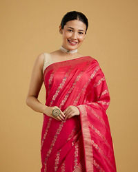 Mohey Women Ravishing Rani Colored Saree