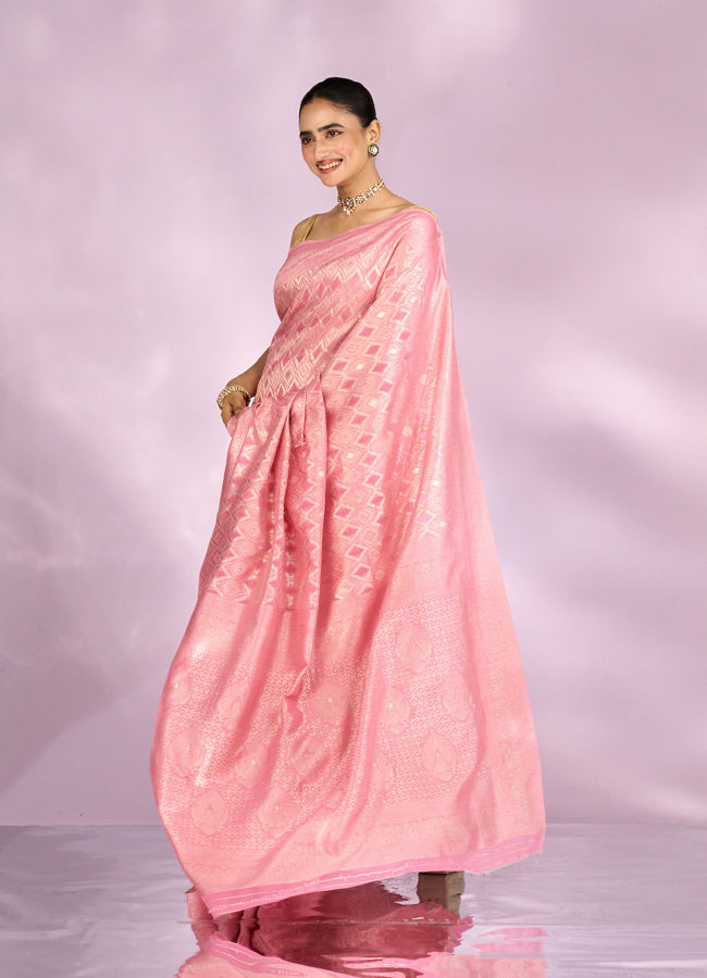 Mohey Women Elegant Pink Saree