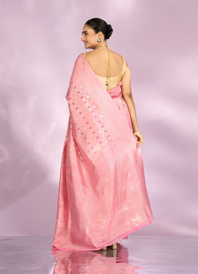 Mohey Women Elegant Pink Saree