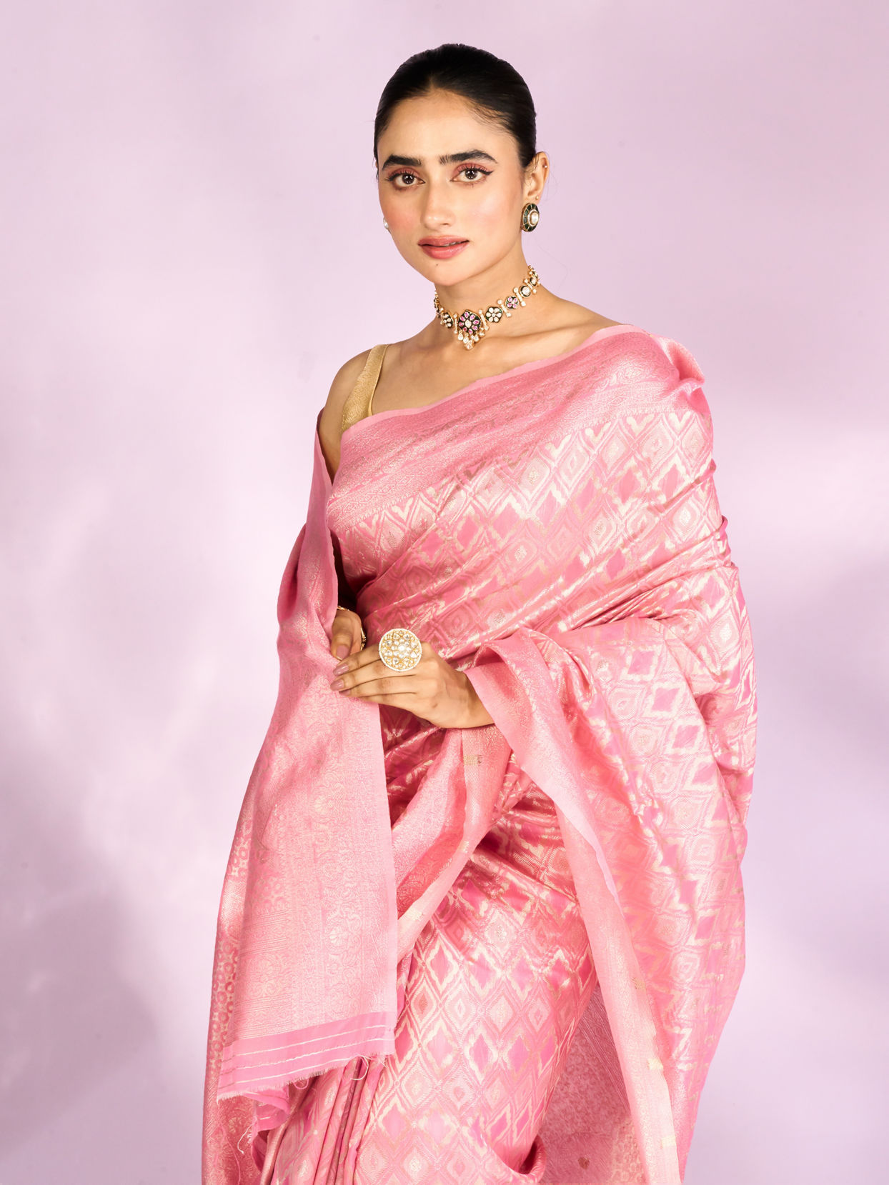 Mohey Women Elegant Pink Saree