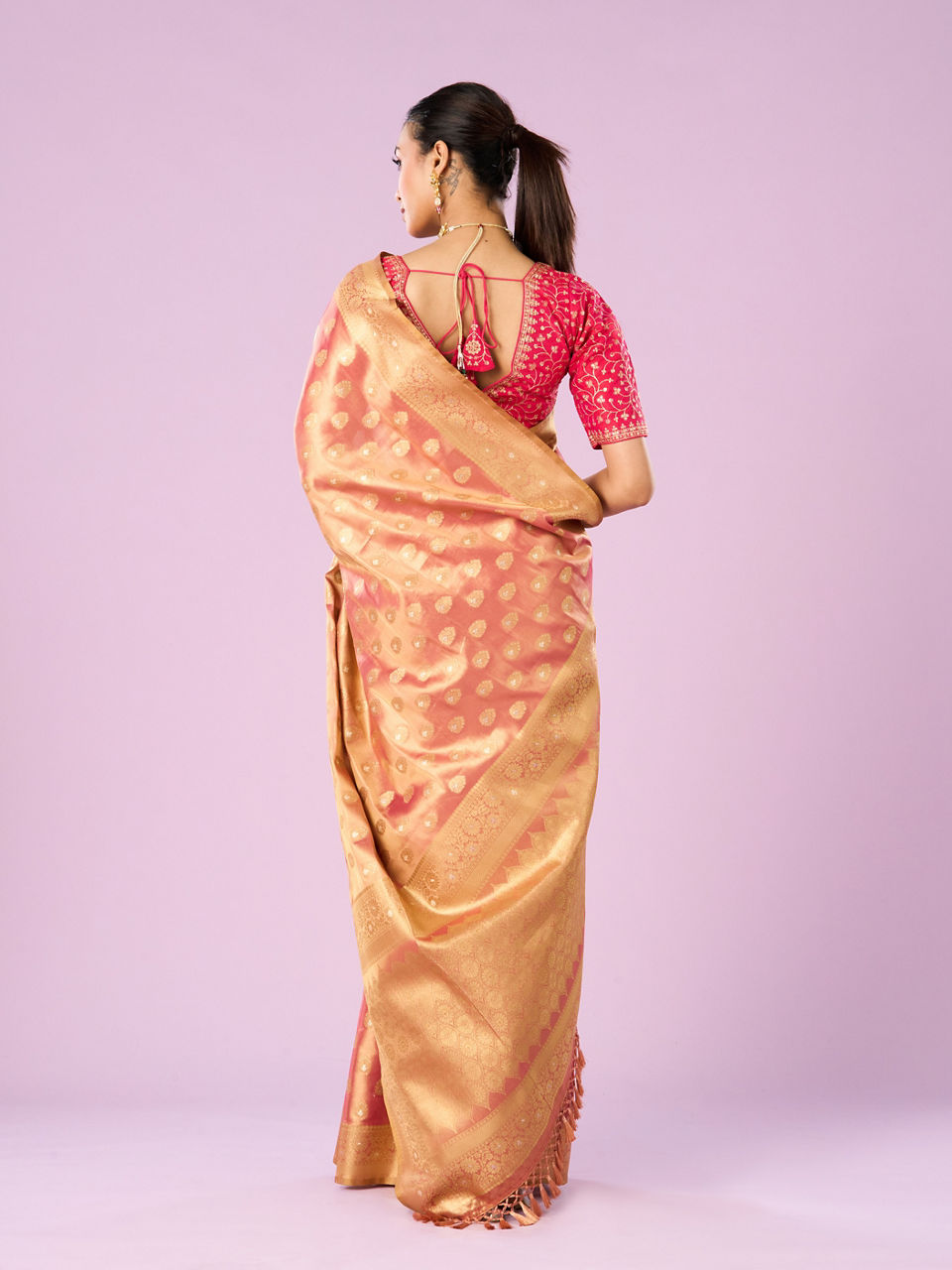 Mohey Women Ethereal Gajree Elegance Saree