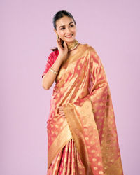 Mohey Women Ethereal Gajree Elegance Saree
