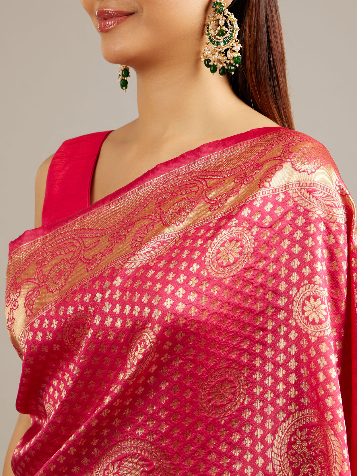 Mohey Women Rani Pink Floral Buta Patterned Saree with Intricate Bel Buti Borders