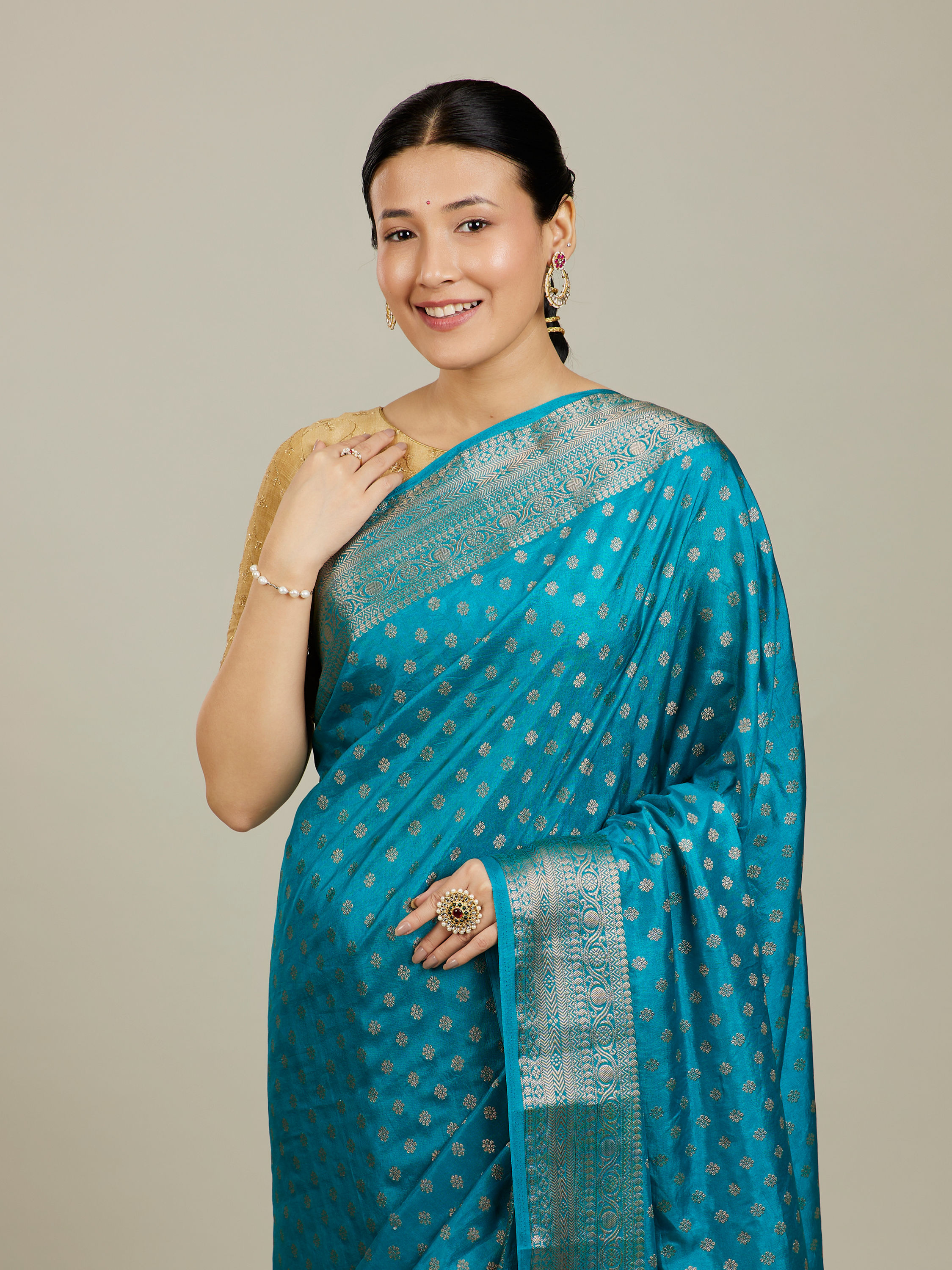 Mohey Women Teal Blue Buta Patterned Saree with Intricate Borders