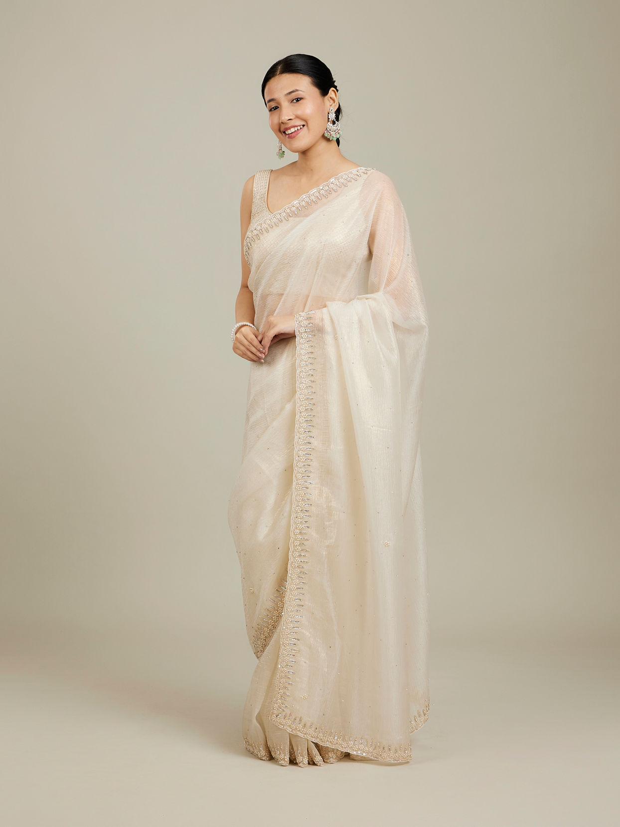 Mohey Women Creamy Elegance Chiffon Saree