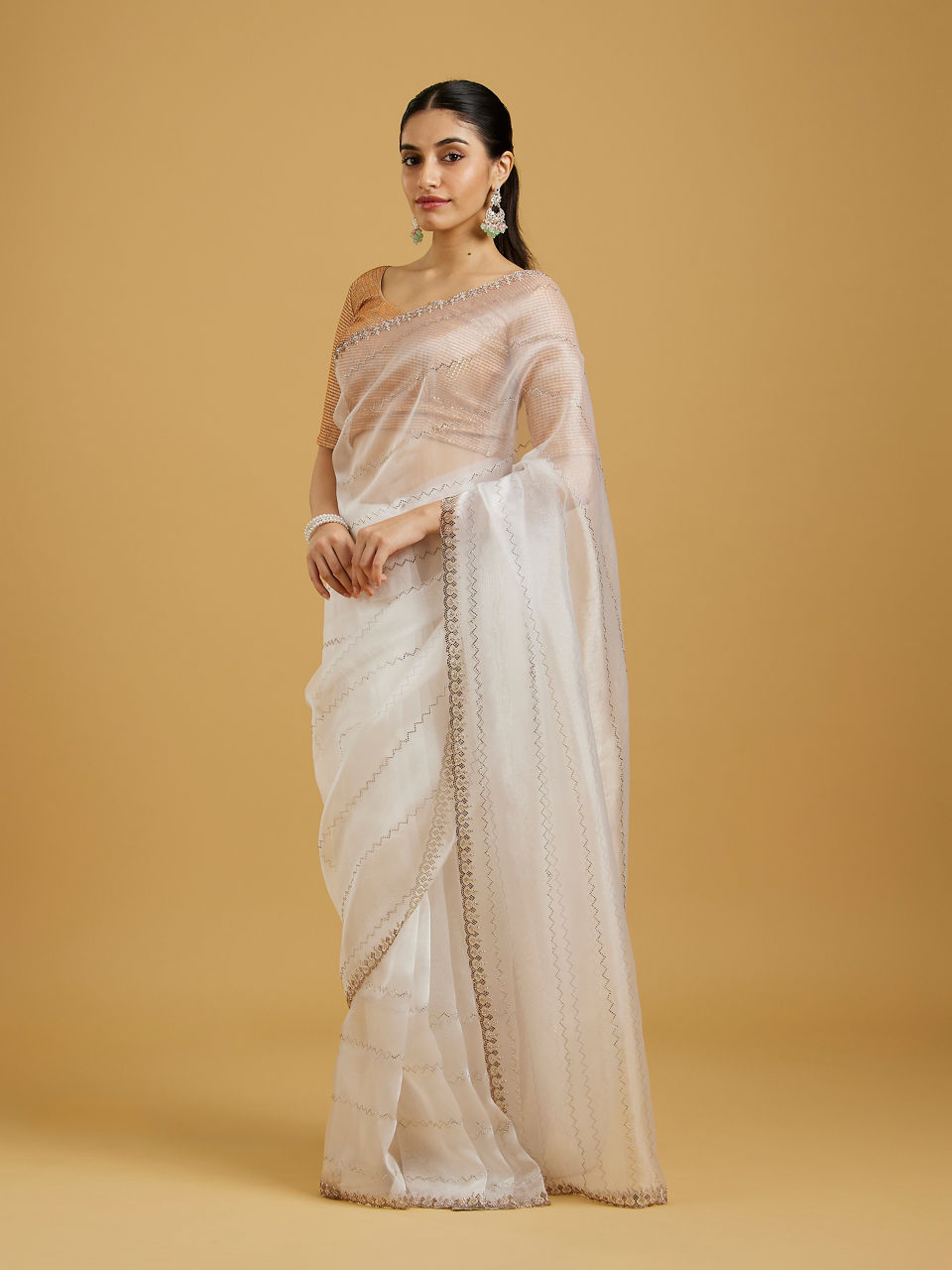 Mohey Women Ethereal White Elegance Saree