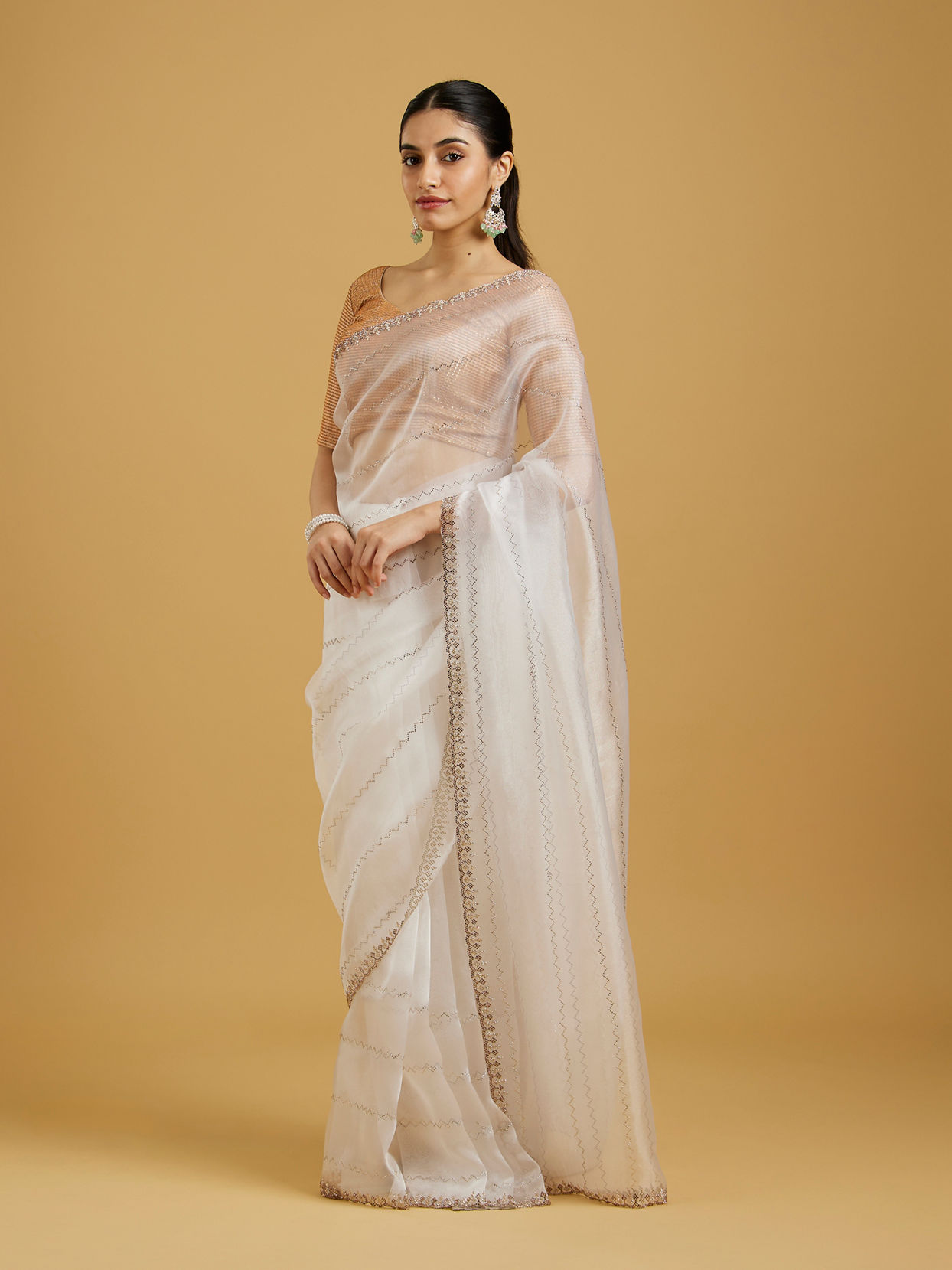 Mohey Women Ethereal White Elegance Saree image number 2