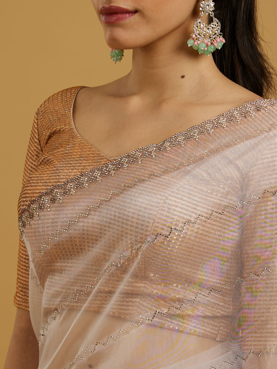 Mohey Women Ethereal White Elegance Saree