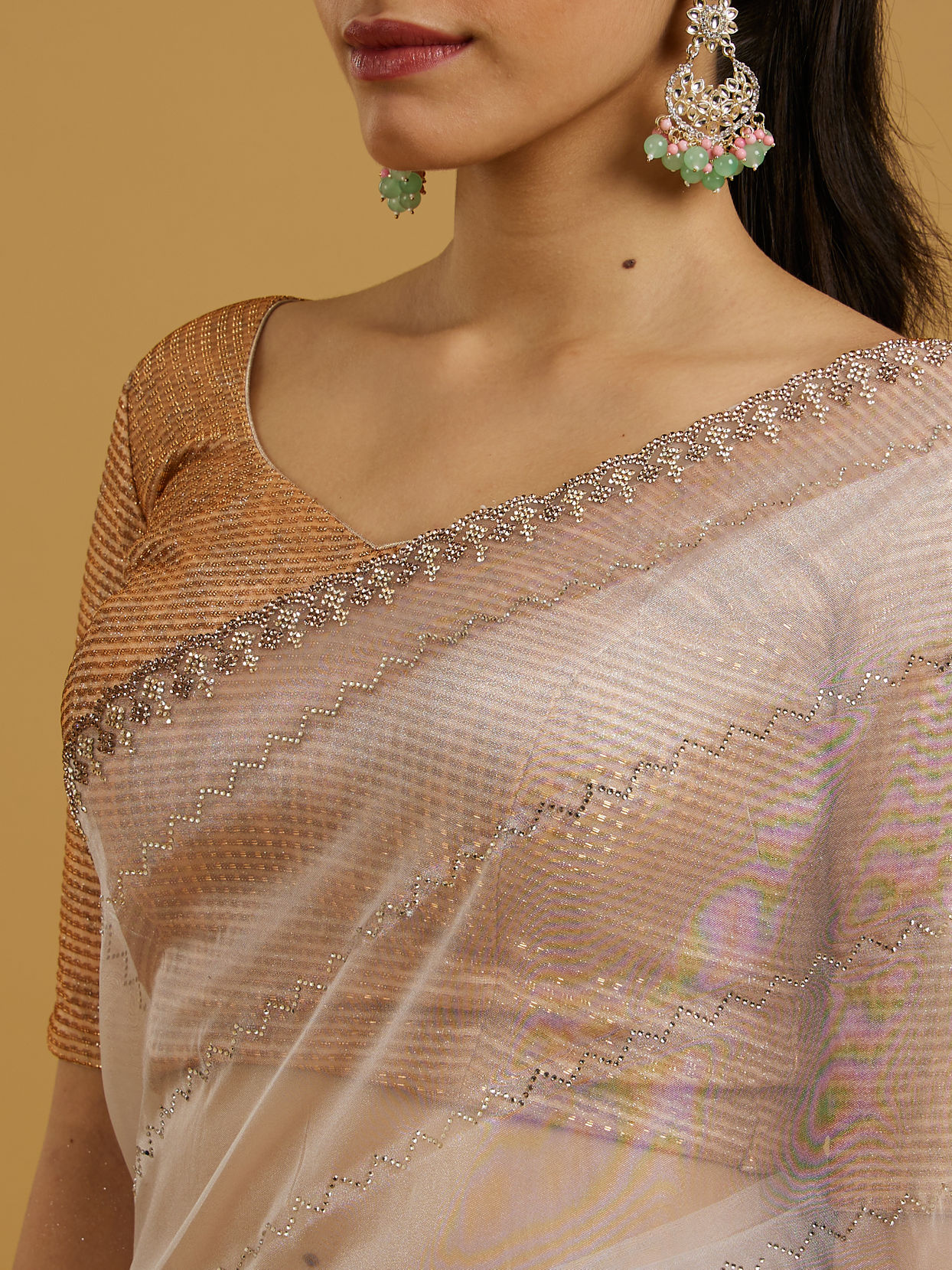 Mohey Women Ethereal White Elegance Saree