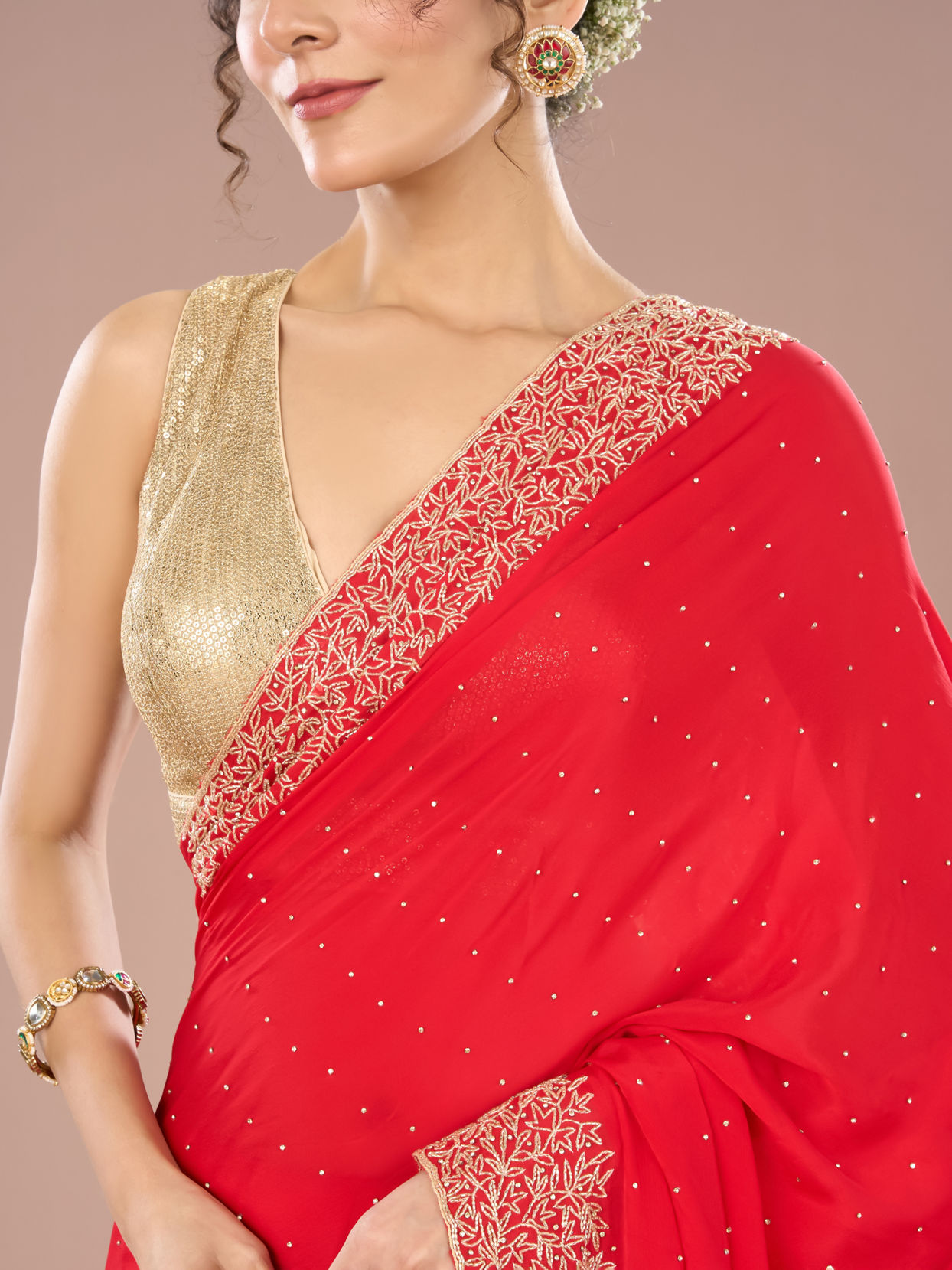 Mohey Women Radiant Red Chinon Saree