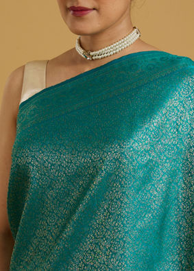 Mohey Women Majestic Rama Green Elegance Saree image number 3