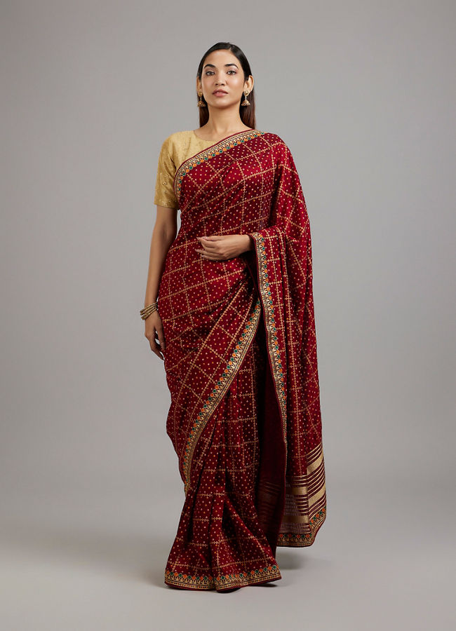 Mohey Women Maroon Enchantment Saree