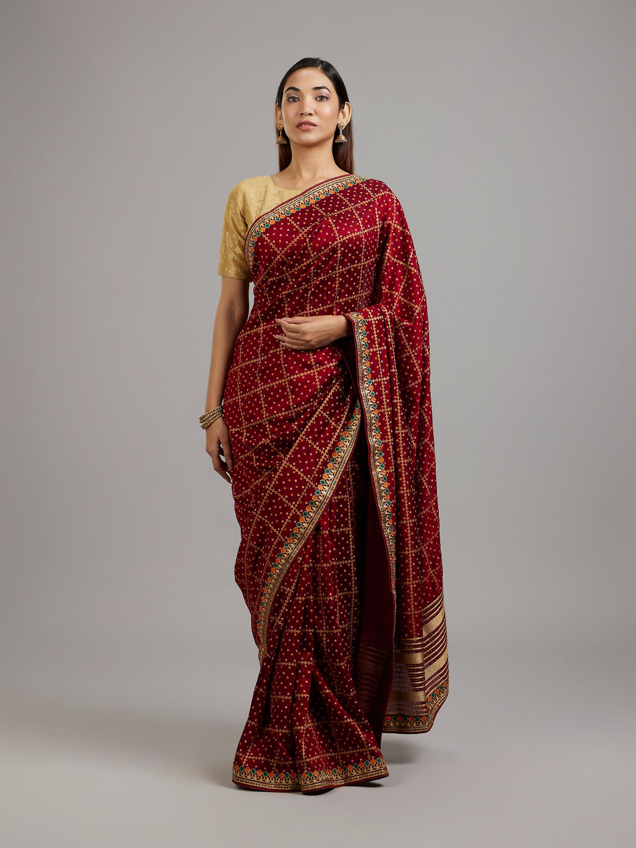 Mohey Women Maroon Enchantment Saree