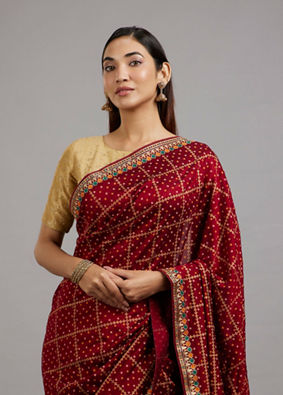 Mohey Women Maroon Enchantment Saree