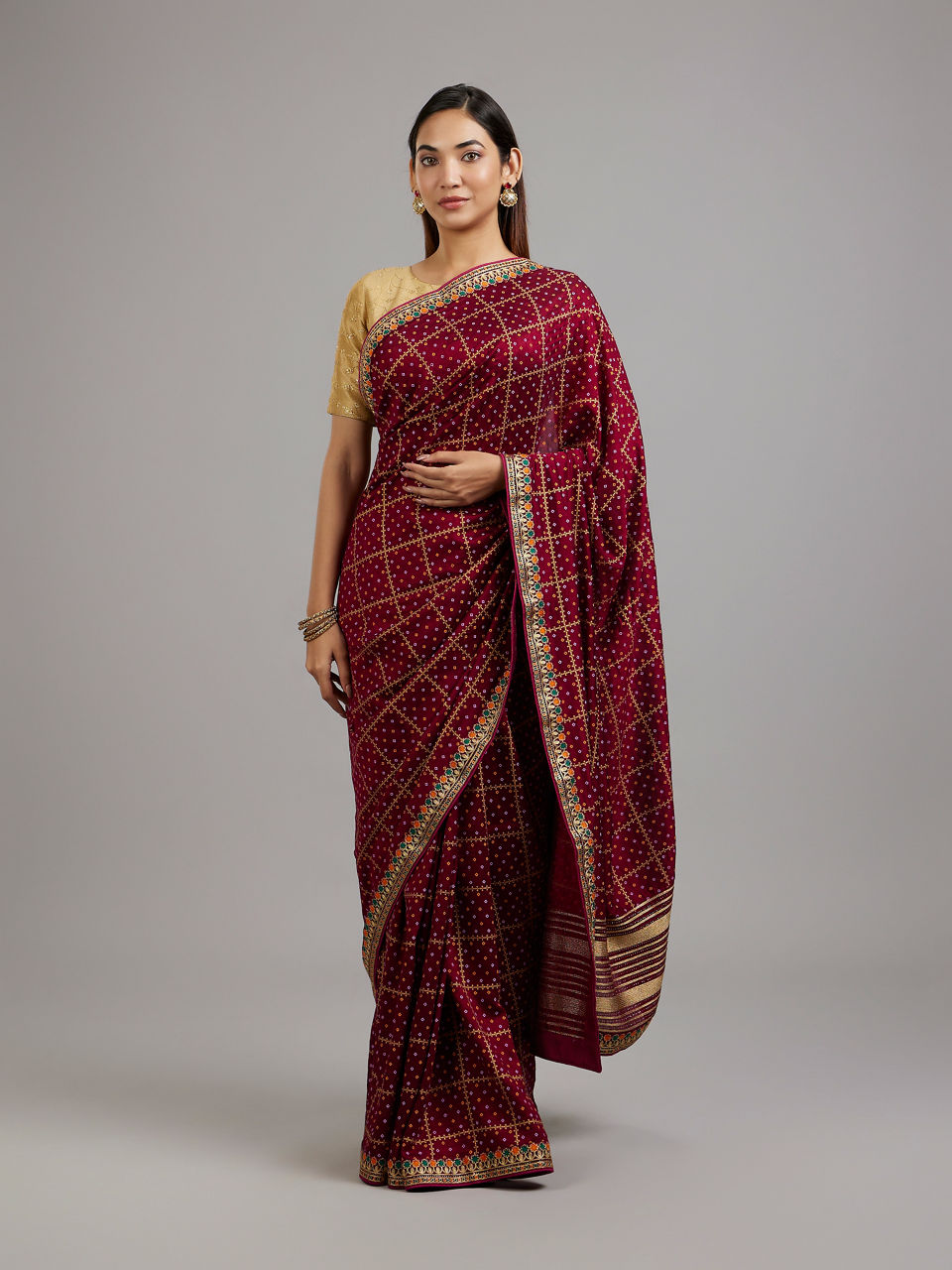 Mohey Women Wine Elegance Saree