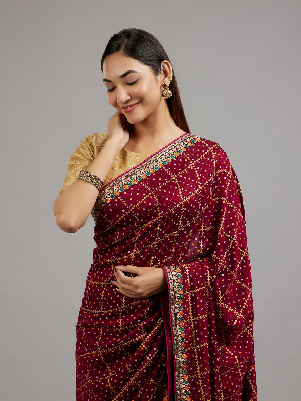 Mohey Women Wine Elegance Saree