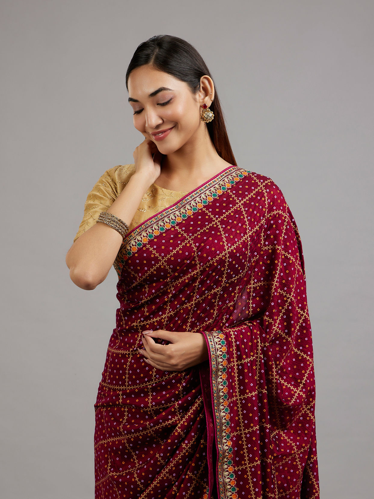 Mohey Women Wine Elegance Saree