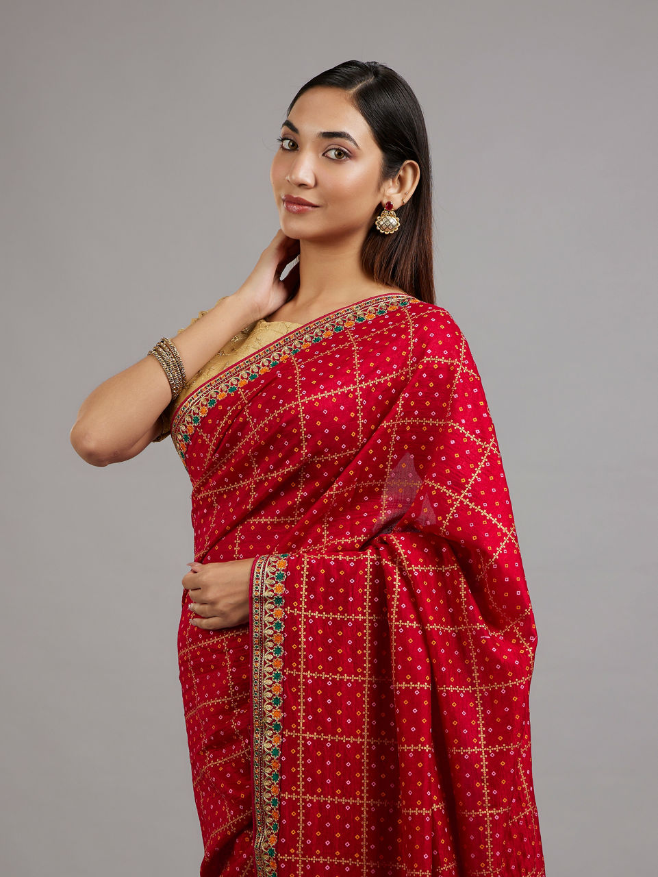 Mohey Women Elegance Personified Pink Saree