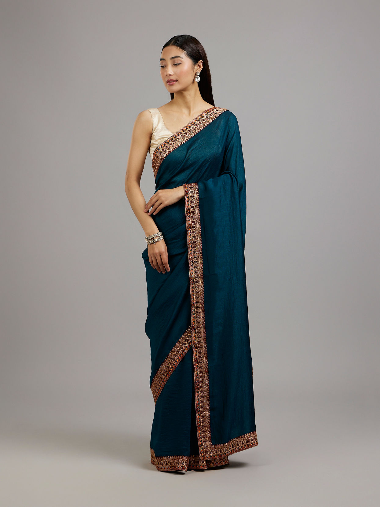 Mohey Women Exquisite Turquoise Blue Saree
