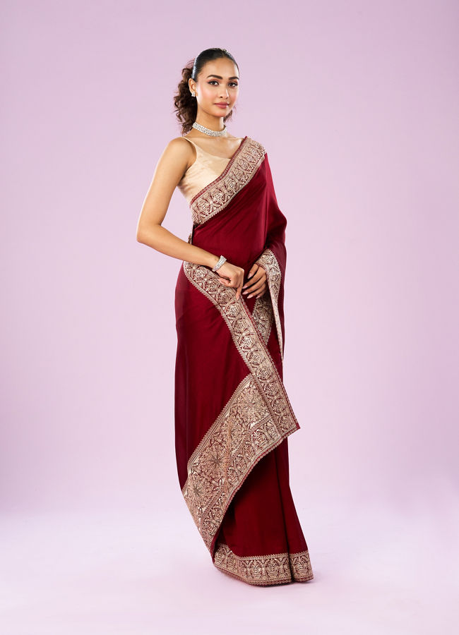 Mohey Women Exquisite Wine Hued Saree